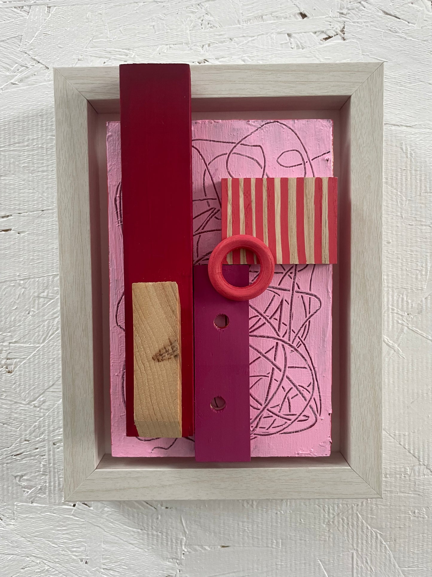 Mini Framed Musings - Red Pink